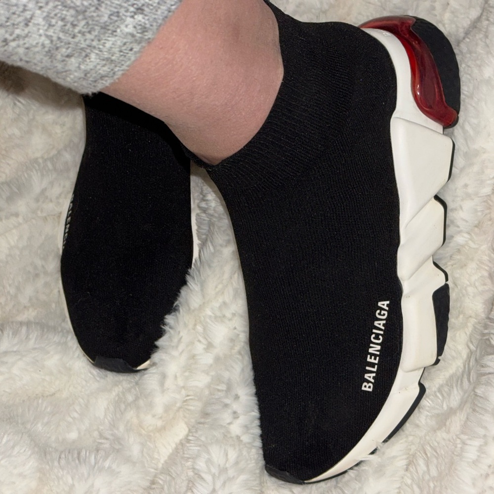 Balenciaga Black and White Knit Sneakers - Picture 10 of 12